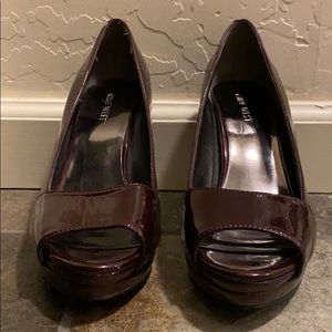 Nine West Patent Pump Open Toe Heels Size 8